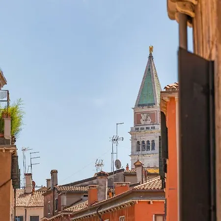 Canal View San Marco Luxury 4*