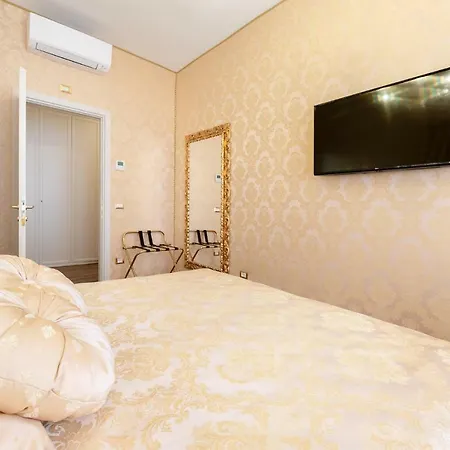 בית הארחה Canal View San Marco Luxury ונציה
