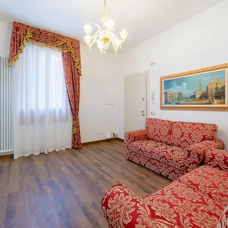בית הארחה Canal View San Marco Luxury ונציה