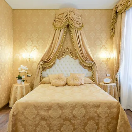 בית הארחה Canal View San Marco Luxury