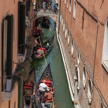 Canal View San Marco Luxury Vendégház